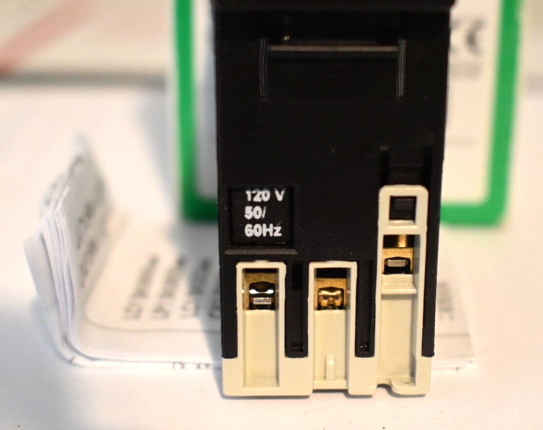 Schneider CA2SK11G7 Mini Contactor IEC Control Relay