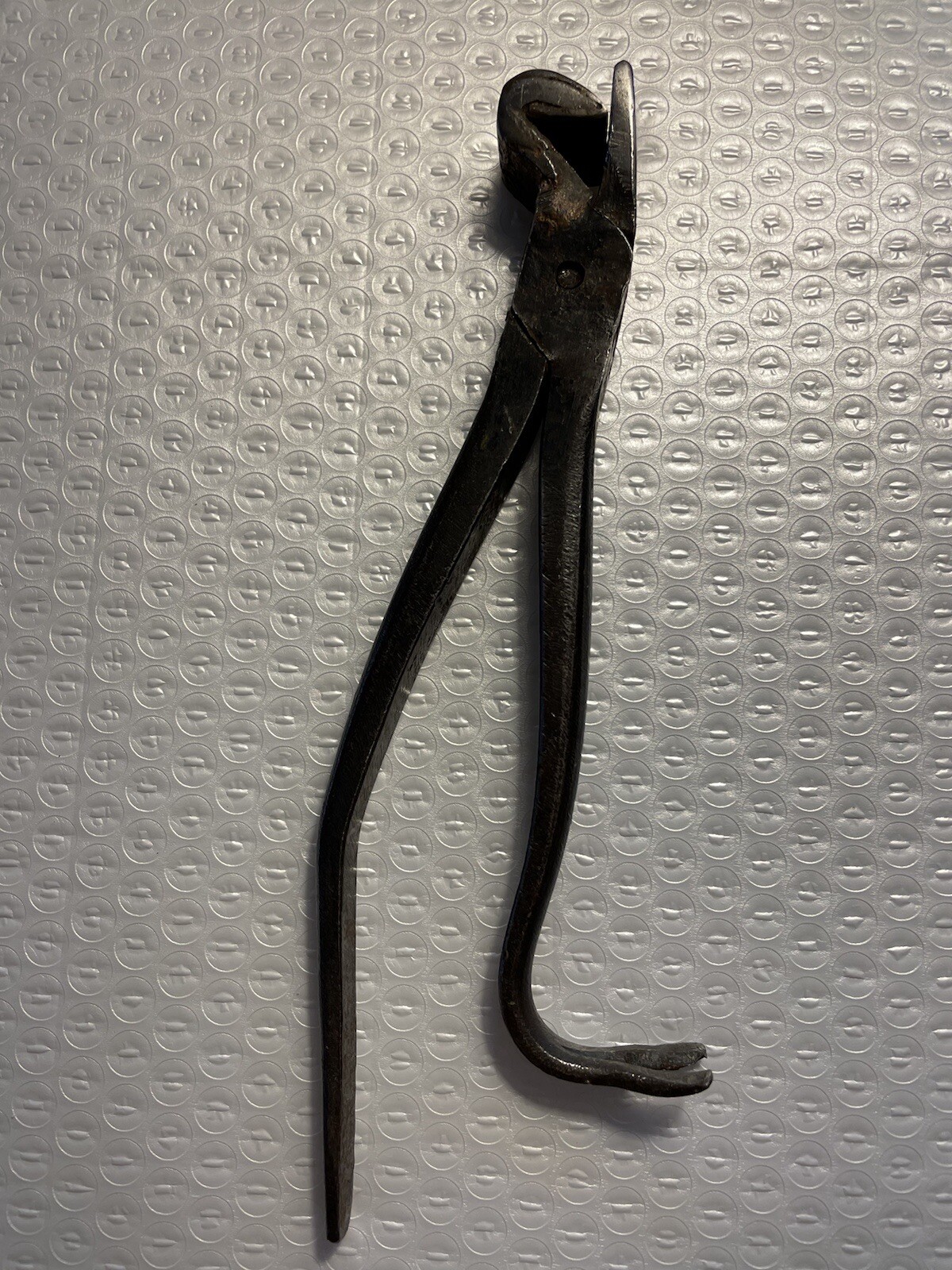 Antique 19th Century Handwrought Farrier Nail Pulling Horseshoe Tool