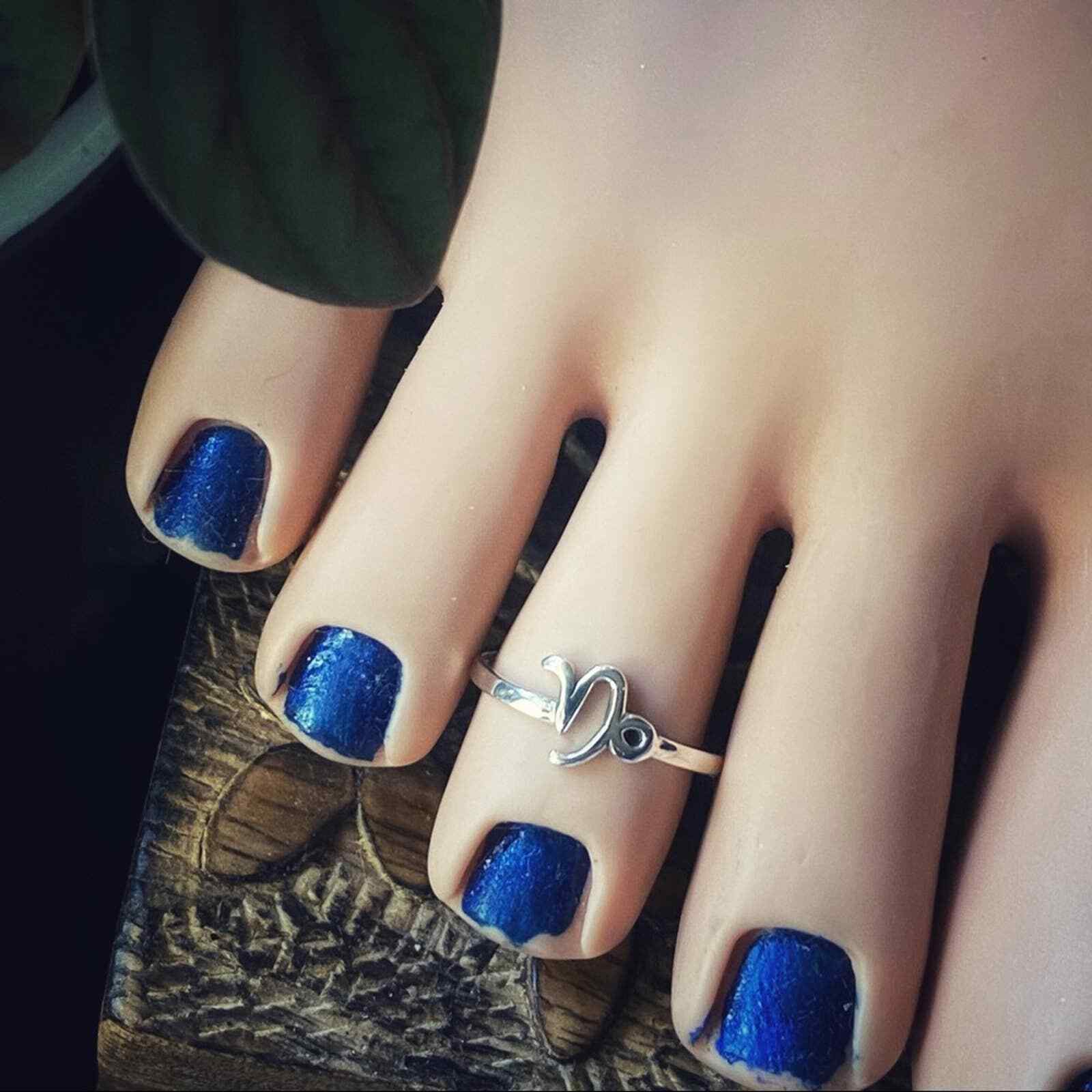 Capricorn Sterling Silver Toe Ring Midi Ring Zodiac