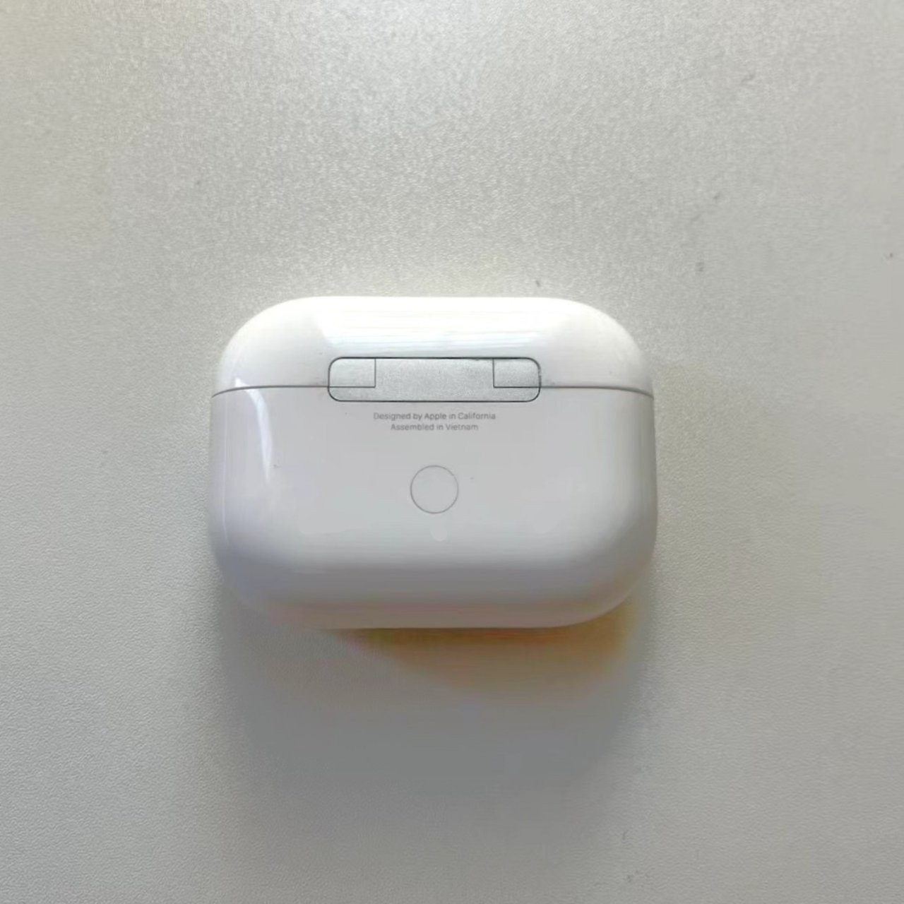 Apple AirPods Pro with Wireless Charging Case - White