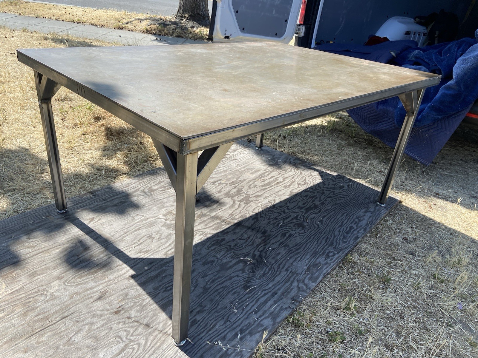 Modern Steel multipurpose  Welding Layout Table Work Bench kitchen table
