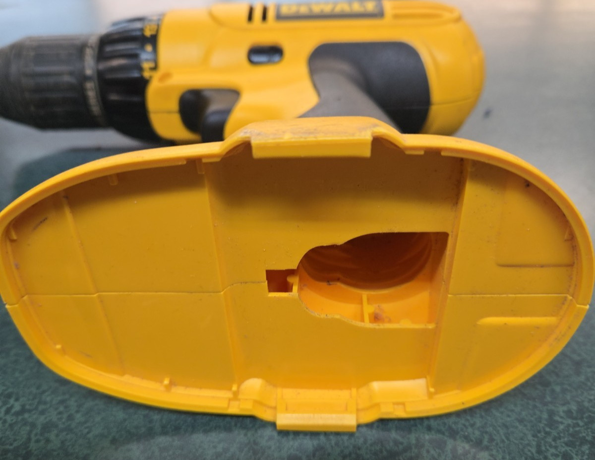 DEWALT DC970 18V VSR 1/2” Cordless Drill Driver