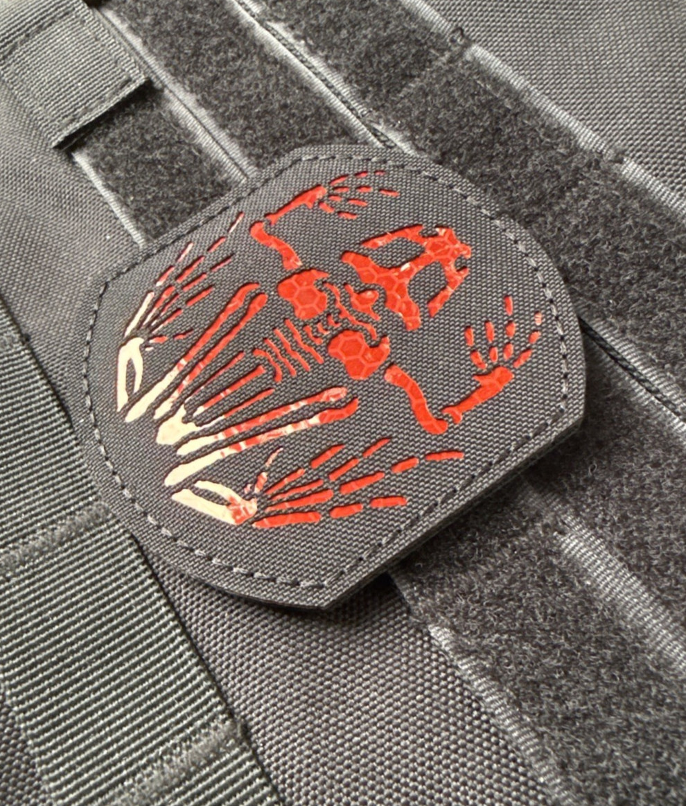 Frog Skull DEVGRU US Navy Seal Frogman IR Reflective Hook Loop Patch Red