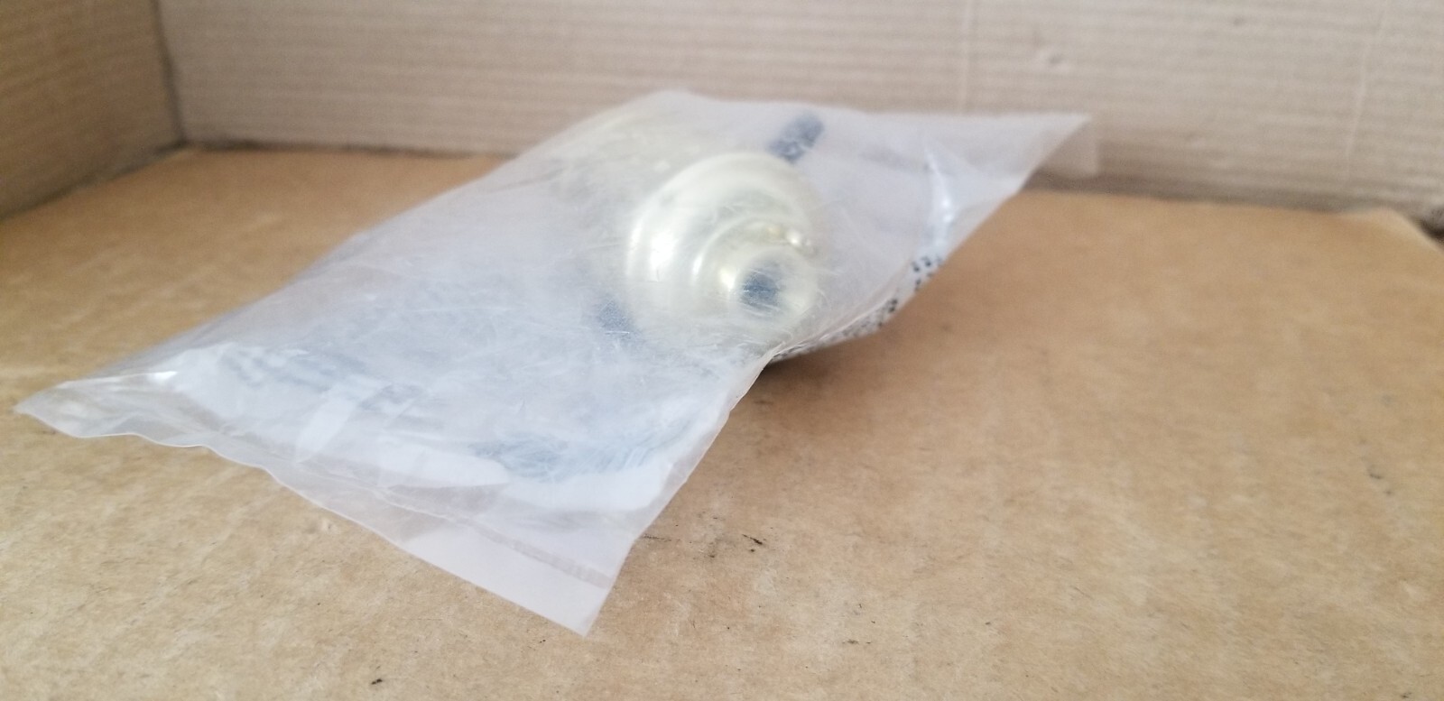 Eagle 940ABD Brass Push Switch Lamp Socket, NOS