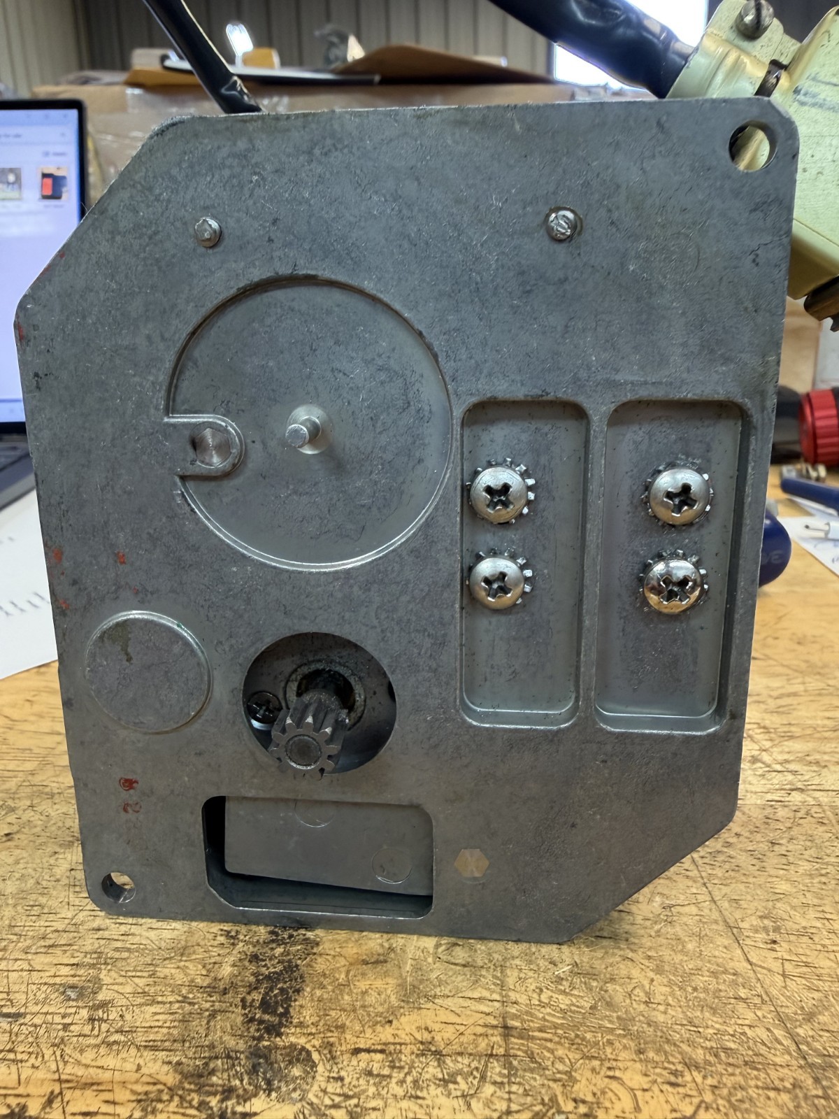 King KS-272 Pitch Trim Servo p/n:  065-0029-27, removed from a Cessna TR182