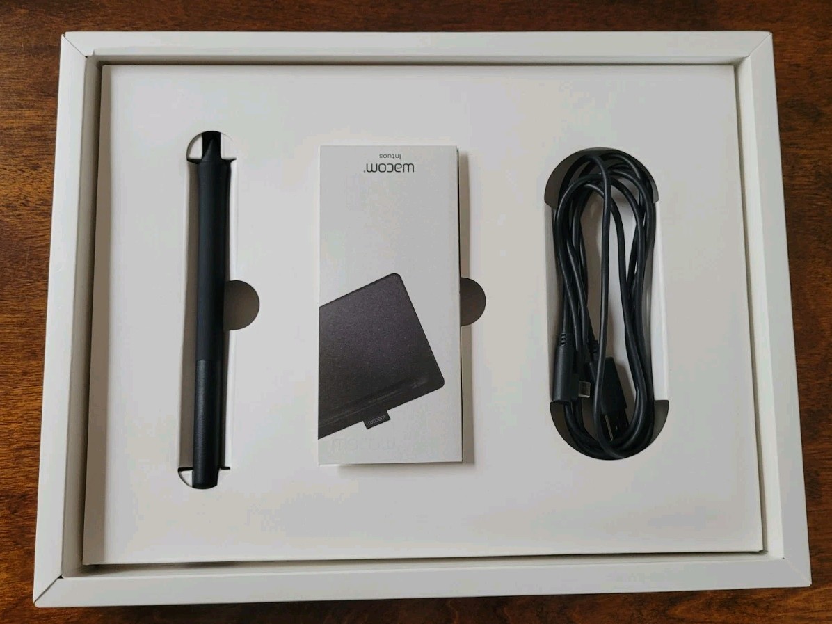 Wacom Intuos Bluetooth Graphics Tablet CTL-6100WL/K0-AB No Software Included