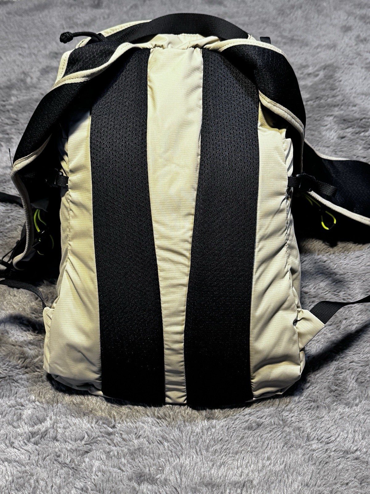 Mistery Ranch Gallagator 10-Hummus Dobby Beige Backpack Hike Travel Cycling,￼￼￼￼