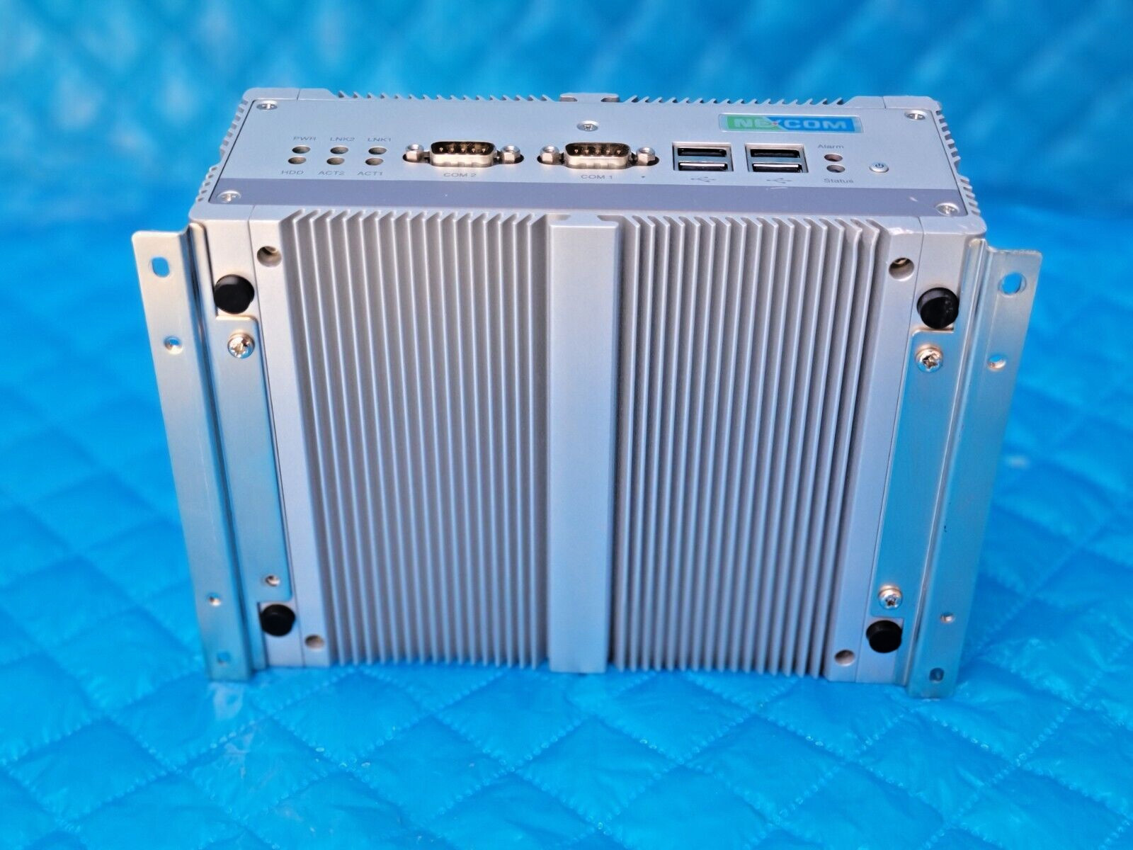 Nexcom NVS-3120LX8 Fanless Computer