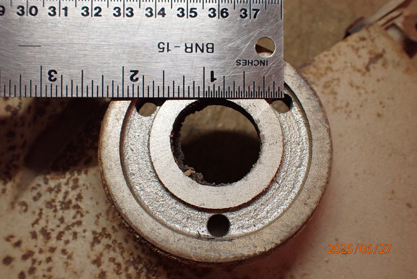 CRAFTSMAN 115.7575 BENCH GRINDER LEFT SIDE INSIDE WHEEL COVER CASTING