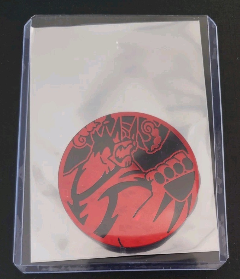 POKEMON JUMBO URSHIFU COIN RED CRACKED ICE