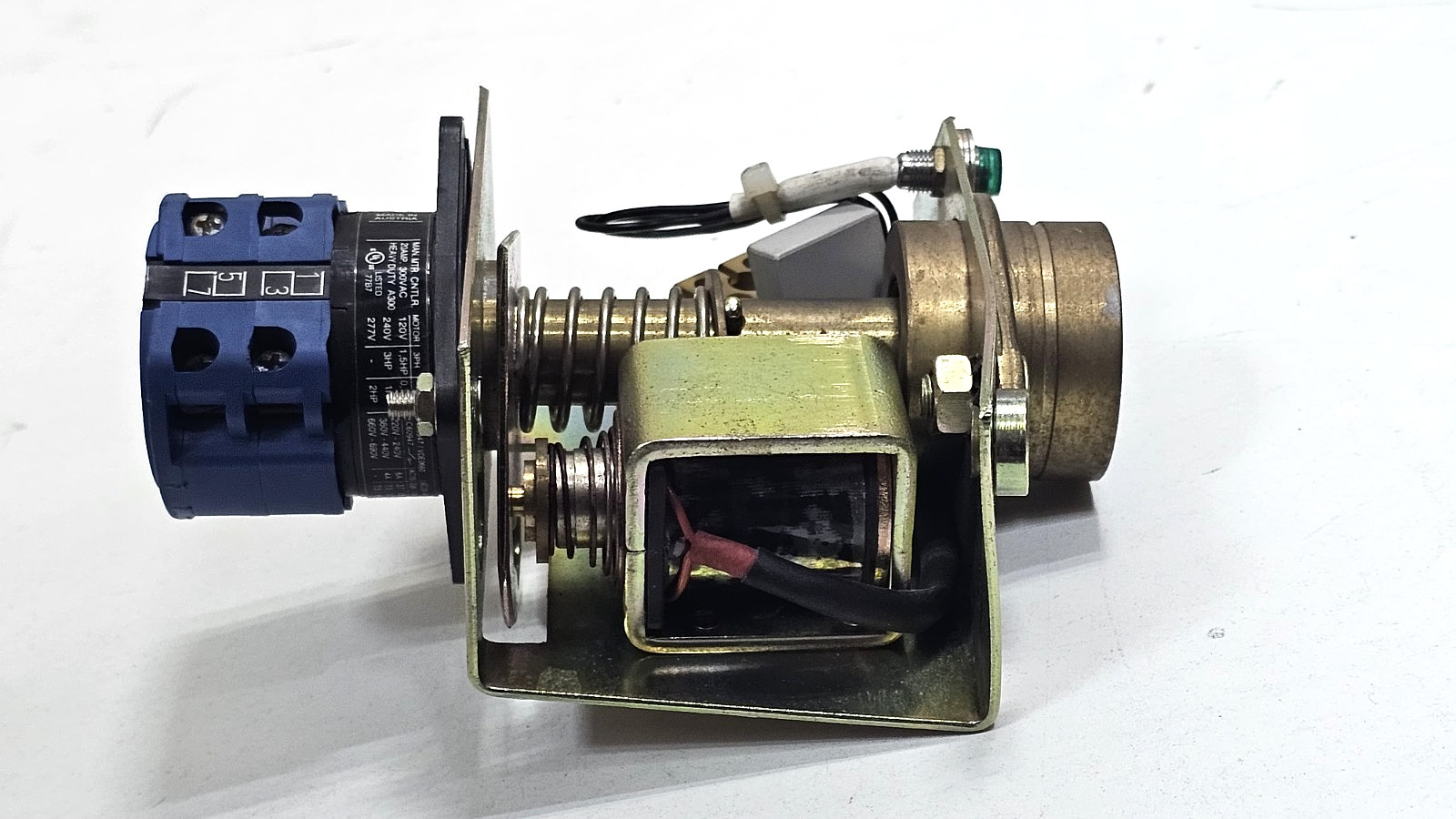 Kraus & Naimer | CA10 |Cam Switch with Attached Solenoid Voltage Unit | 20 A