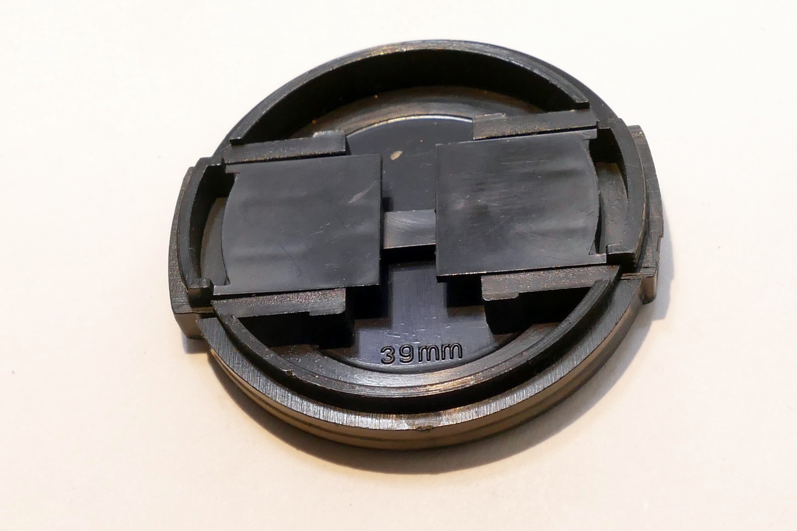 39mm Front Lens Cap Snap On Type