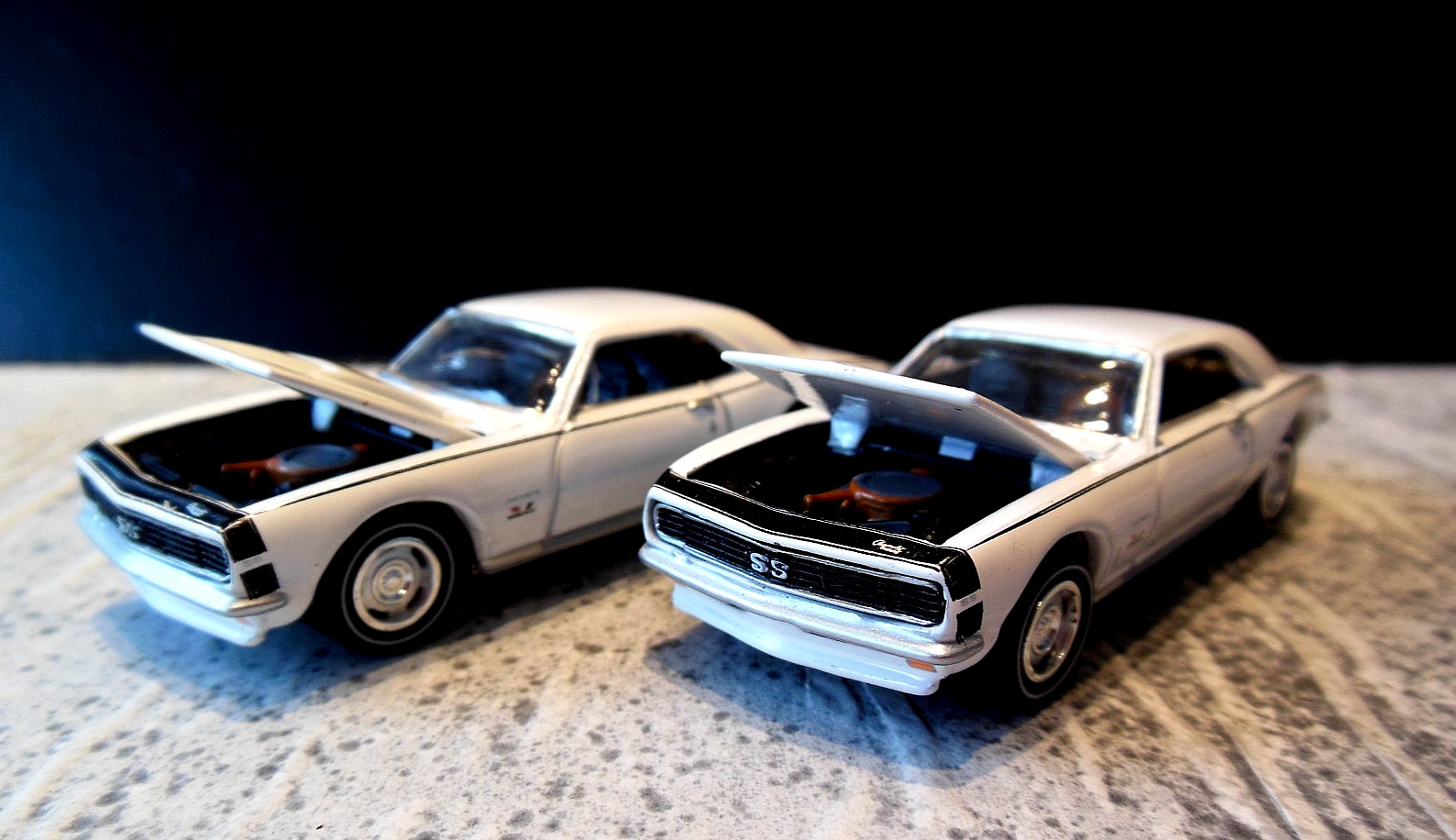2 -Johnny Lightning 1967 Chevy Camaro SS Yenko Premium White Real Rubber