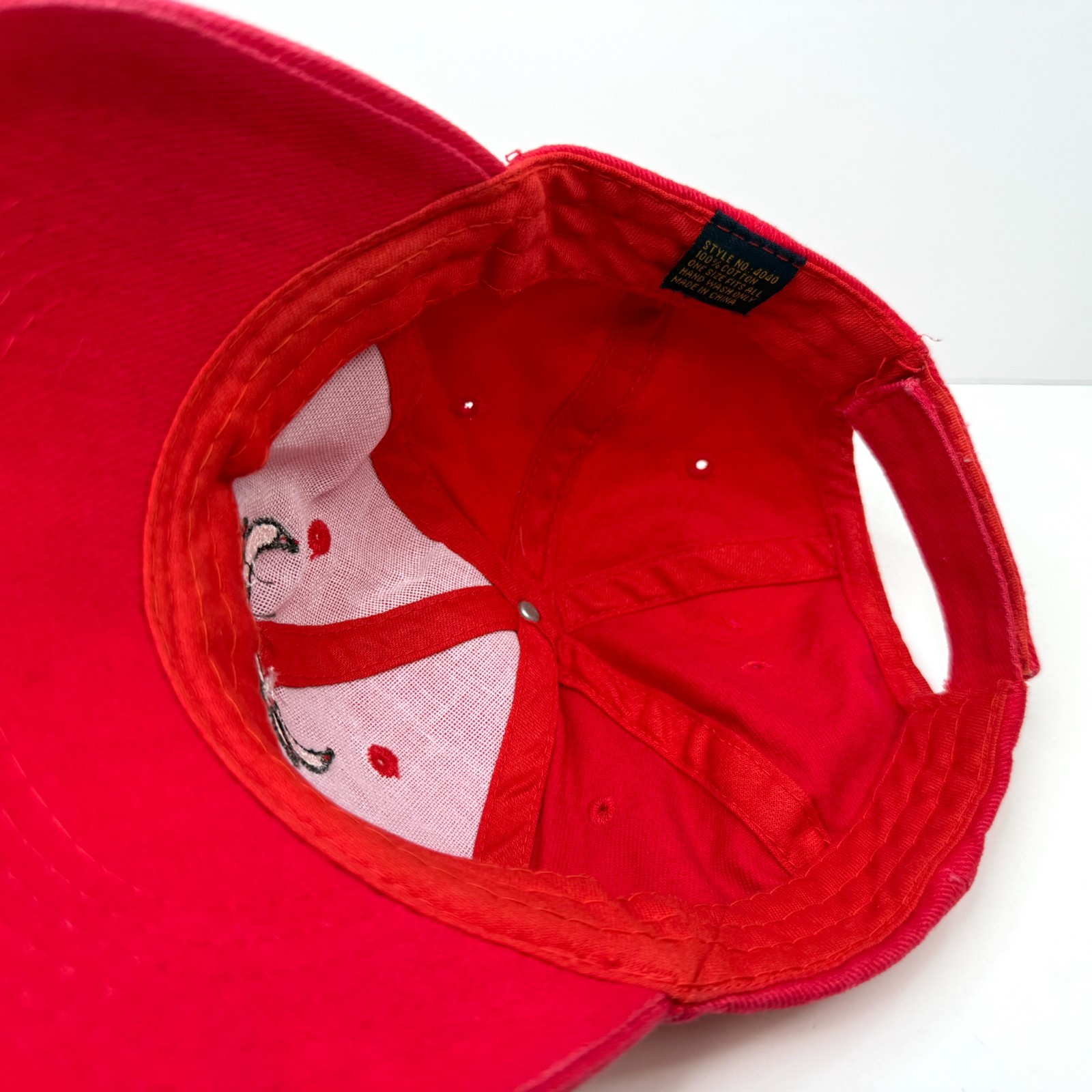 Chicago Bulls Autographed Baseball Hat Cap Adjustable Strapback Red Men OSFA