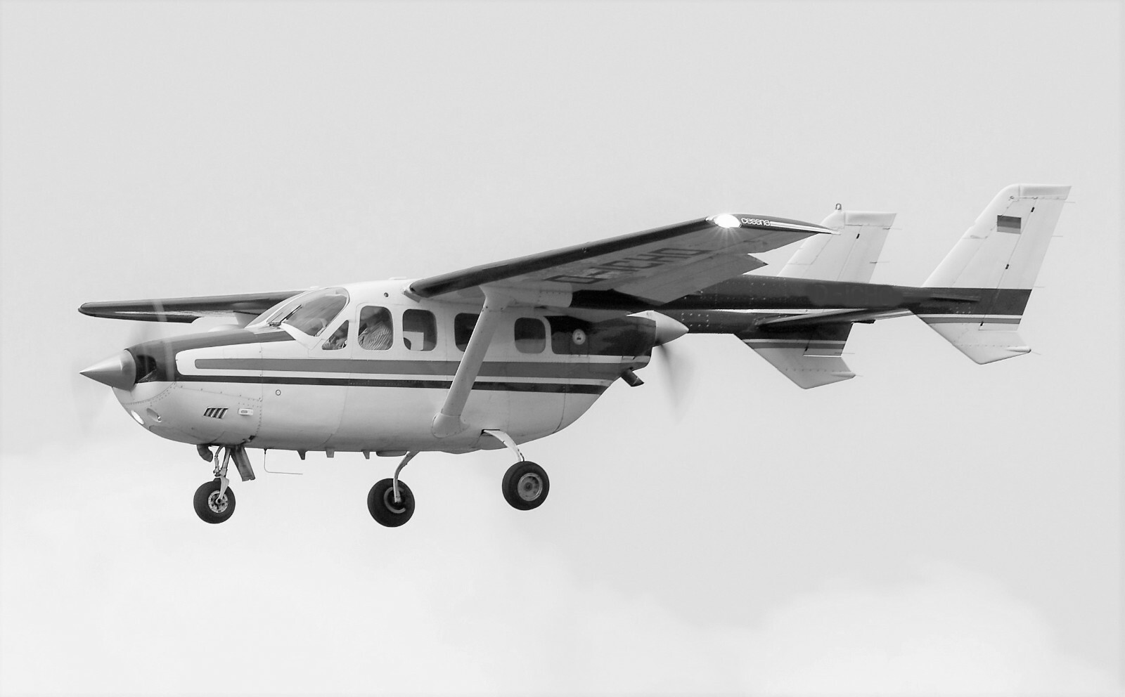 Cessna 336 Skymaster 60" WS RC Airplane Laser Cut Balsa Ply Short Kit W/ Plans