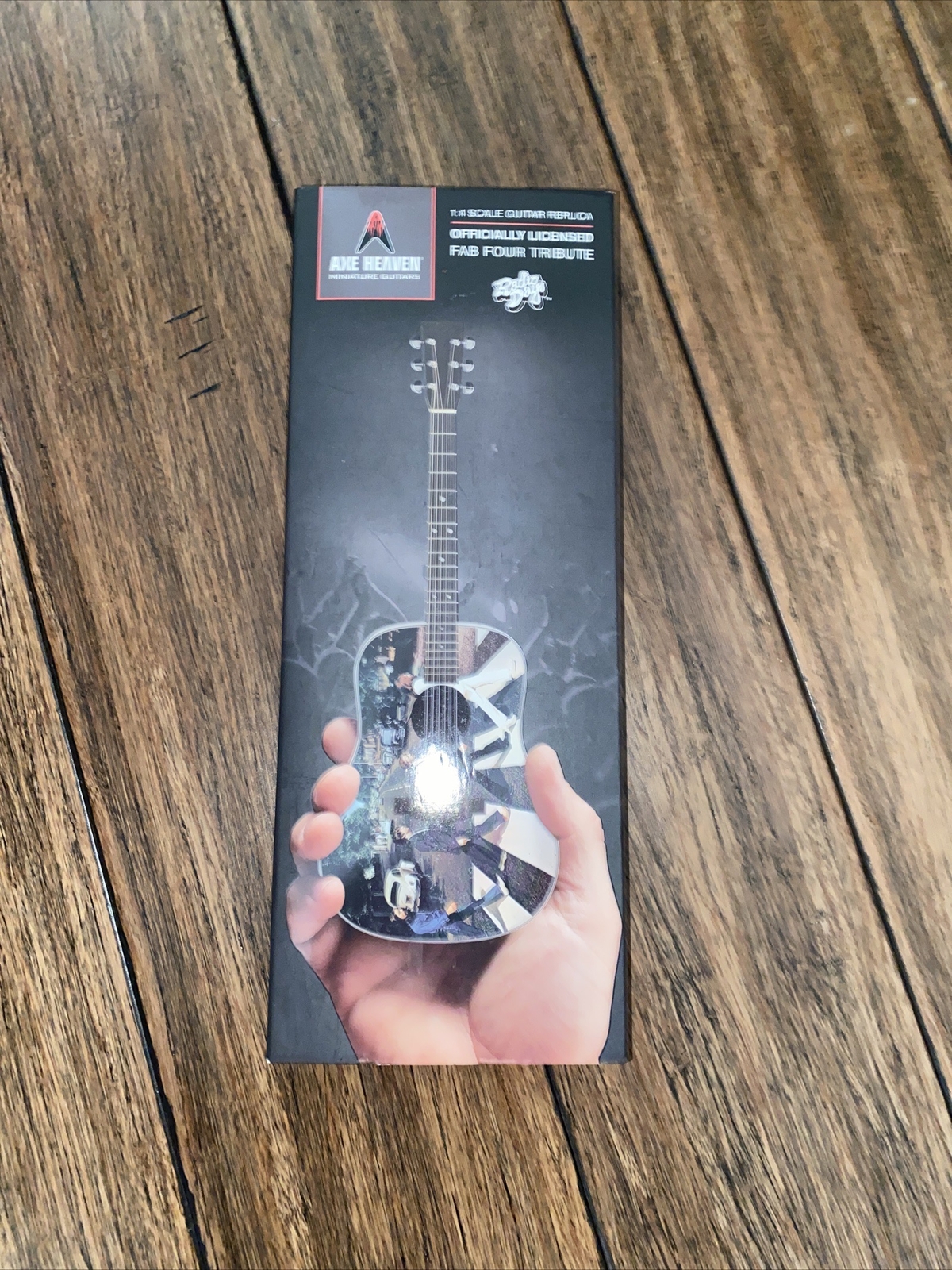 Beatles , Abbey Road Fab Four Tribute Officially Licensed Miniature Guitar NEW