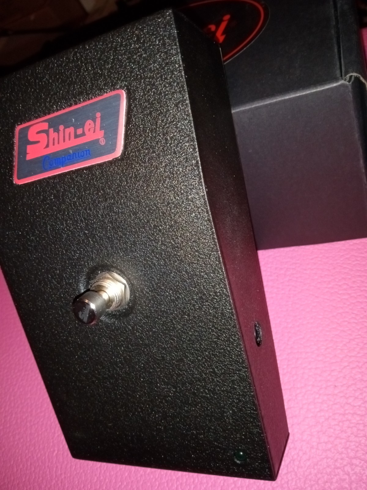 Shin-ei screaming sister octave shifter