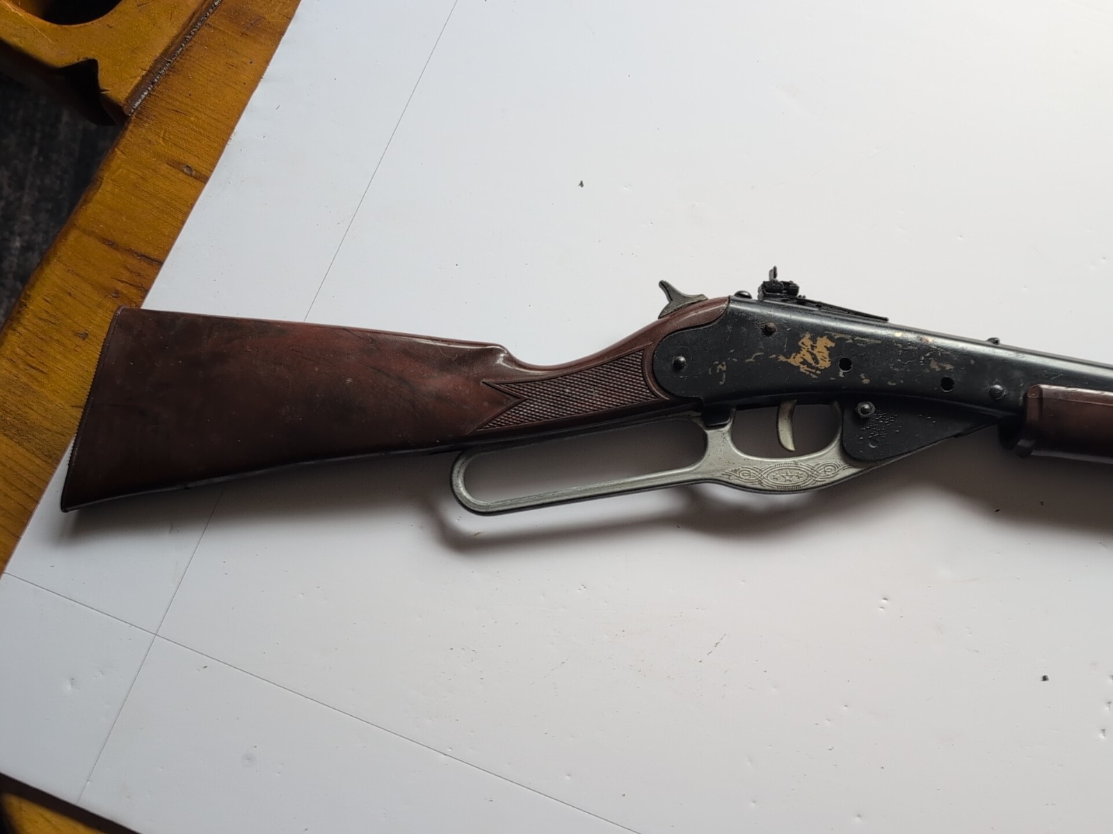 Vintage Daisy Model 94 BB Gun, Roger’s Arkansas USA (Weak)