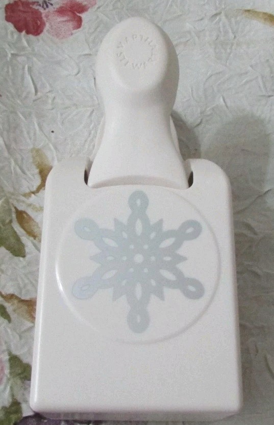 Martha Stewart Crafts LOOPED SNOWFLAKE Punch Paper Scrapbooking Cardmaking EXC