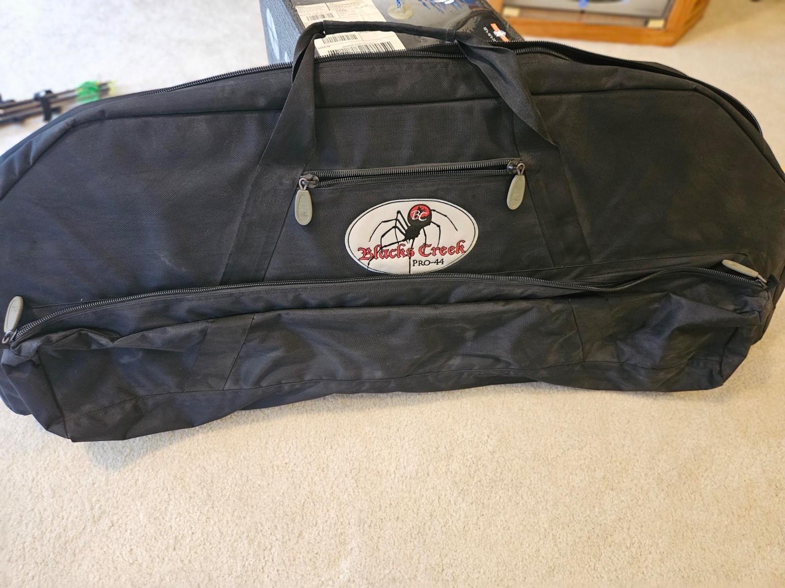 **BowTech Destroyer 340 Compound Bow Package – flawless – $400 OBO**