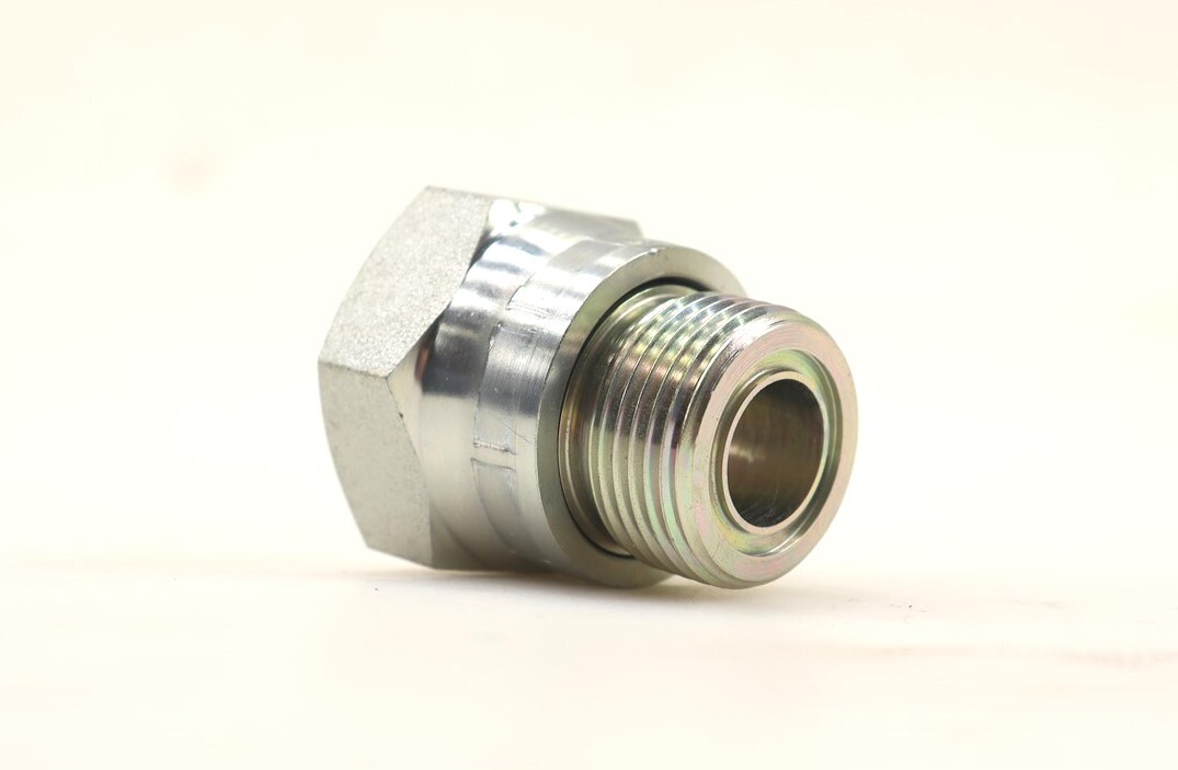 NEW OEM John Deere Hydraulic Reducer Fitting O-Ring FSF 38H1483 120C 437C 772G
