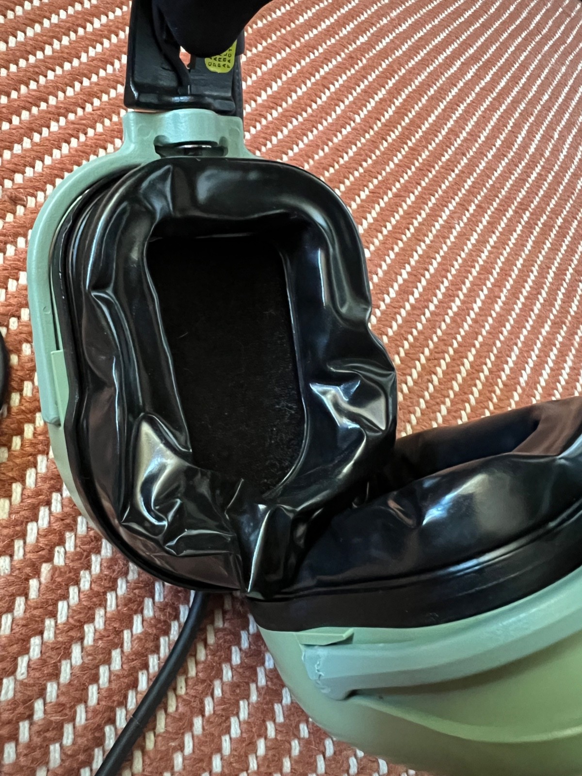 David Clark H20-10 aviation headset, great condition!