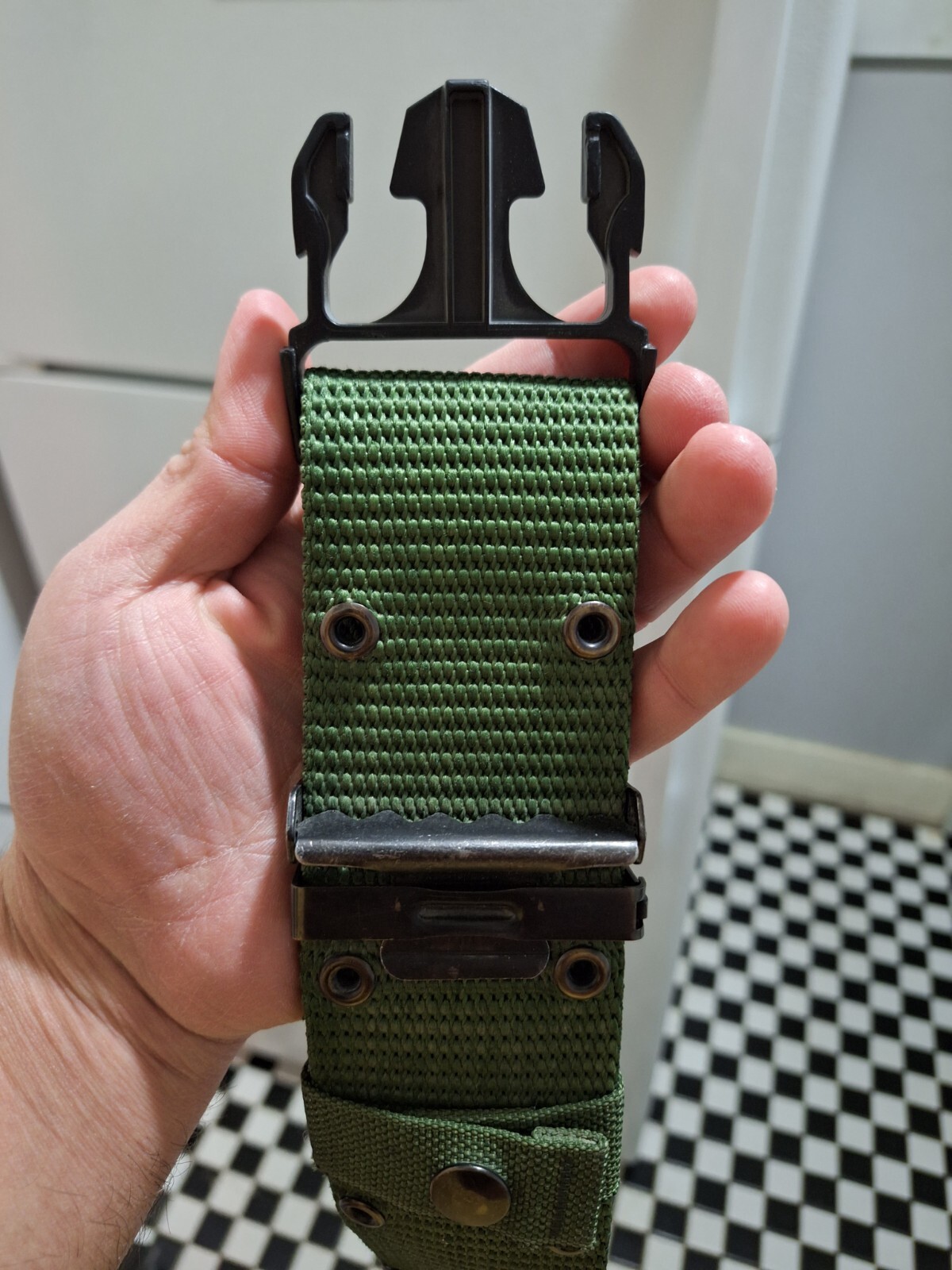 U.S. Army Individual Equipment Nylon Belt Size Medium Used