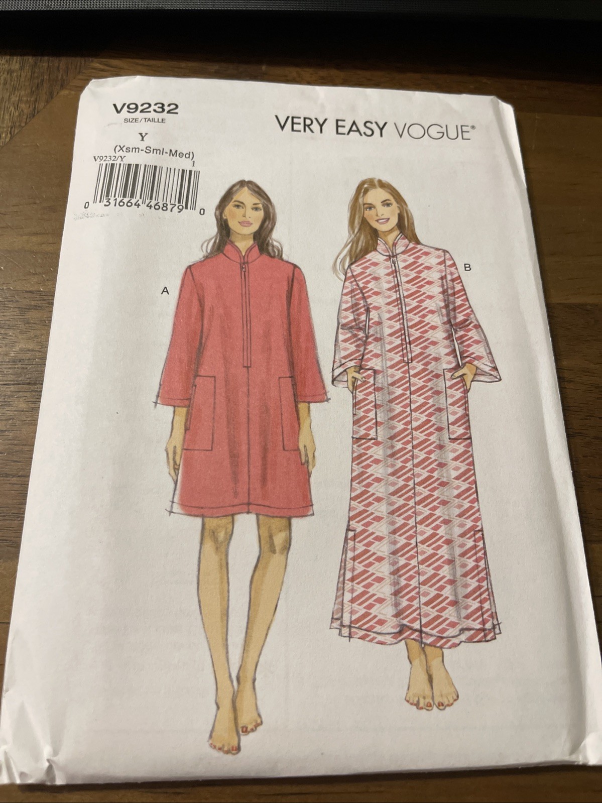 Vogue Pattern V9232 Miss EASY Zipper Front Caftan in 2 Lengths  ~ Sz XS - Med