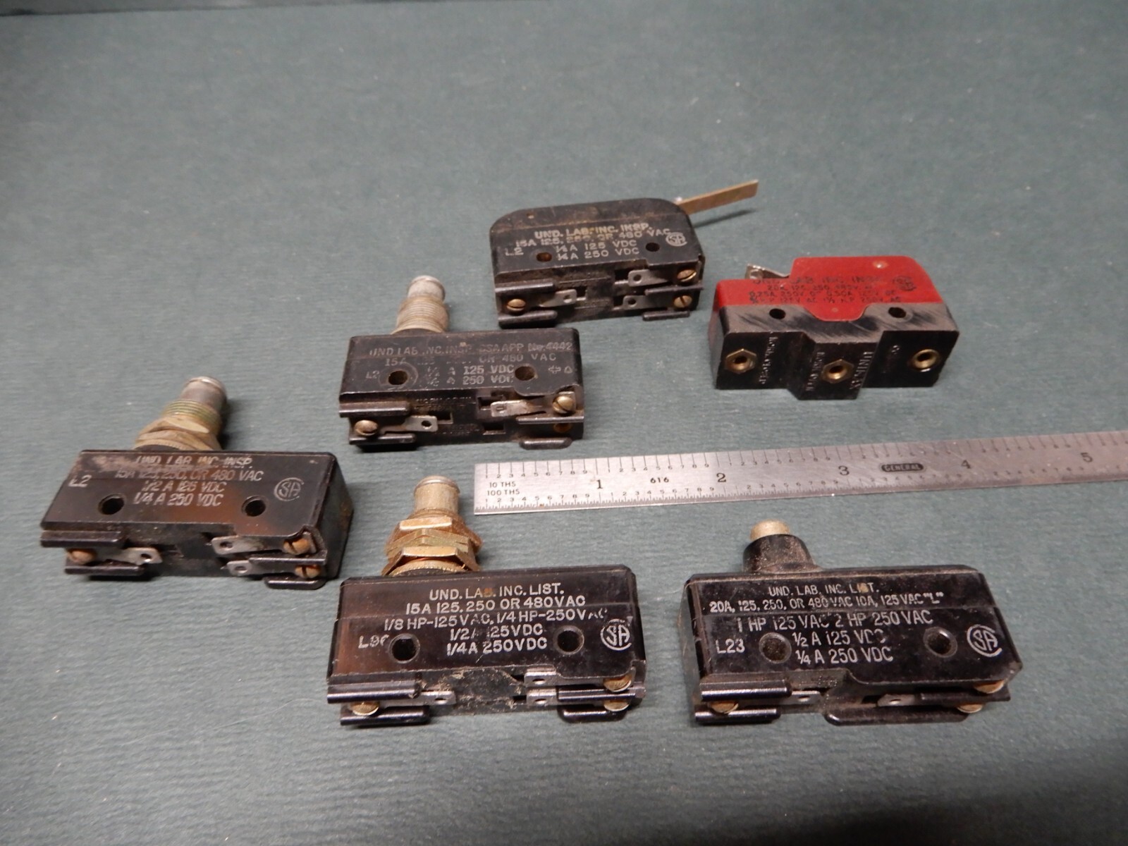 Micro Switch BZ BA and 2HBT Series Switches Used? BZ-2RQ1 BA-2RB BZ-2RW80