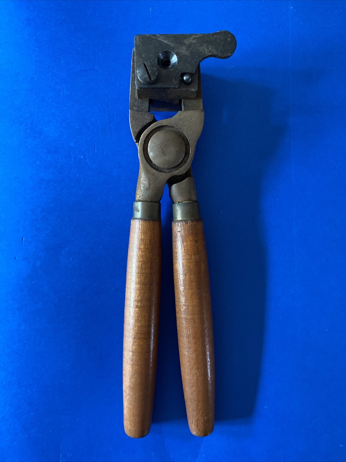 Vintage IDEAL Reloading Tool Bullet Mold.