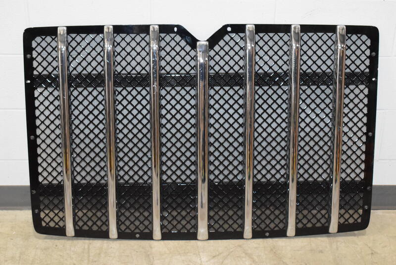 International HX515 Grille 4074793C94 (610-12110)