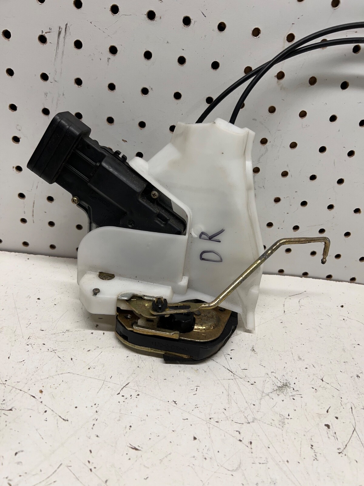 2002-2004 Isuzu Axiom Driver Rear LH Door Lock Actuator OEM 53k Miles