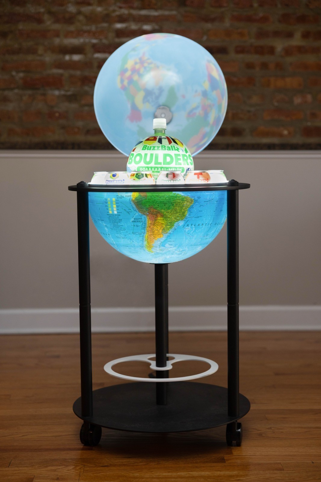 BuzzBallz Buzz Ballz Globe Cart Limited Edition Sold Out /84 World Cup