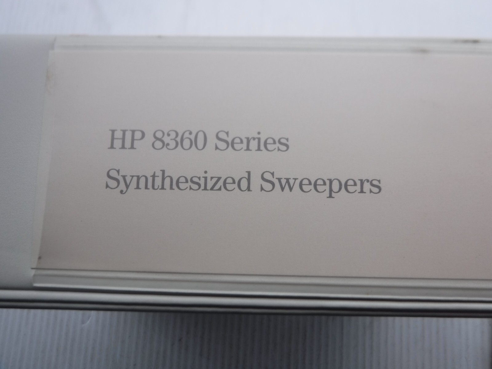 Hewlett Packard 8360 Series Synthesized Sweepers Manual