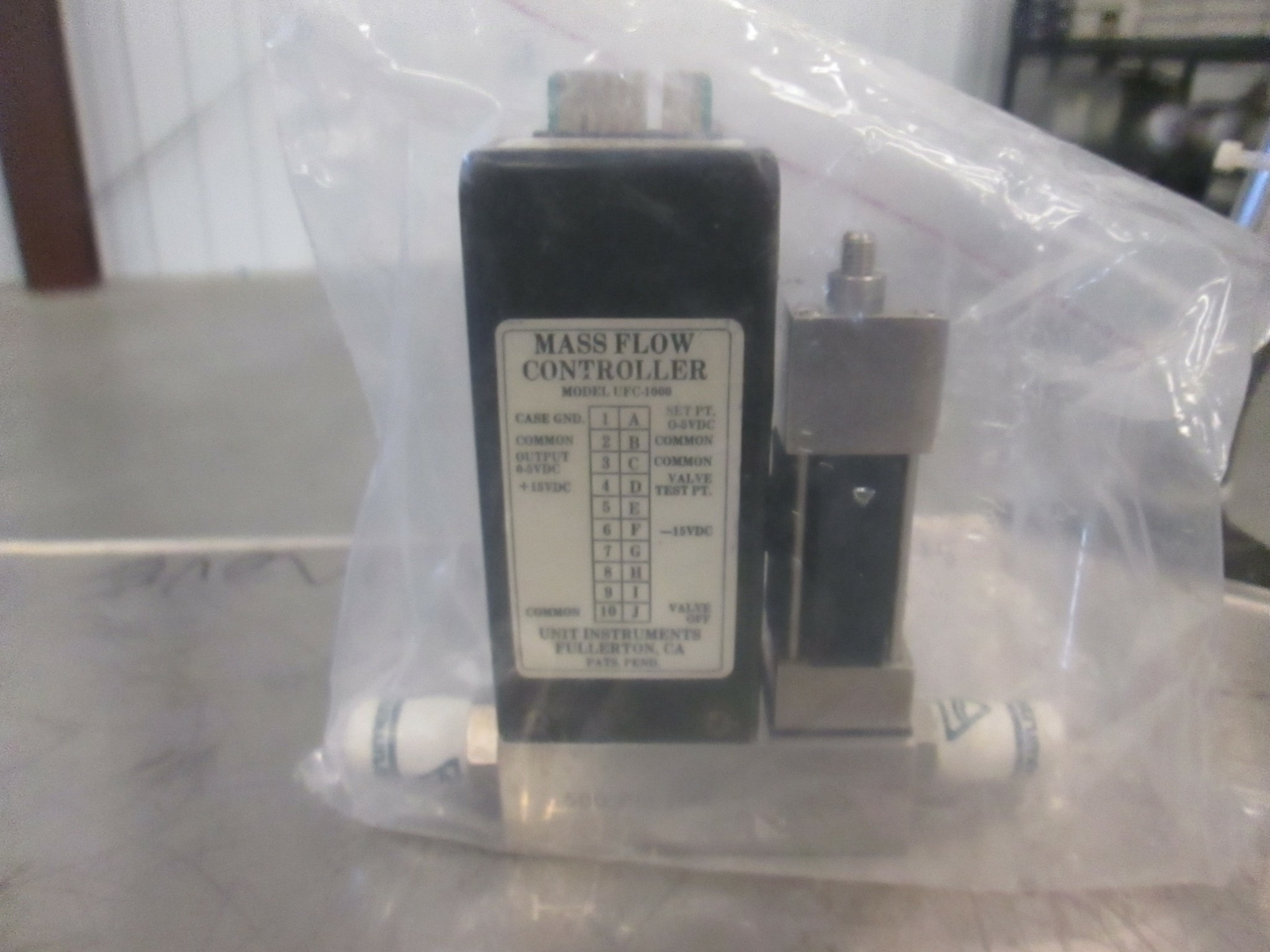 Unit UFC-1000 Mass Flow Controller MFC, C2F6, 50 SCCM, Refurb