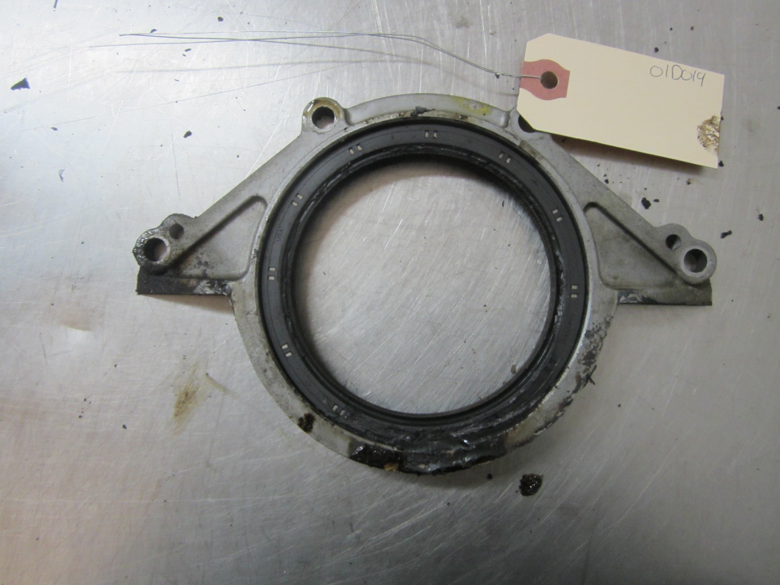 Rear Oil Seal Housing For 03-04 NISSAN XTERRA  3.3 12297F6500