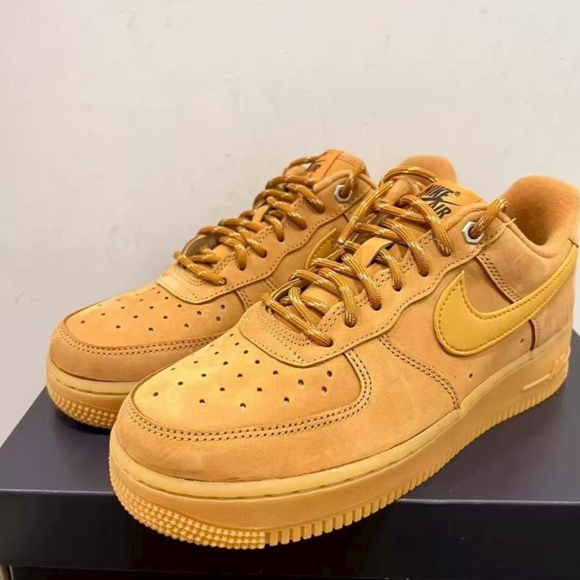 Nike Air Force 1 Low Men's Shoes Wheat Suede Retro Casual Sneakers