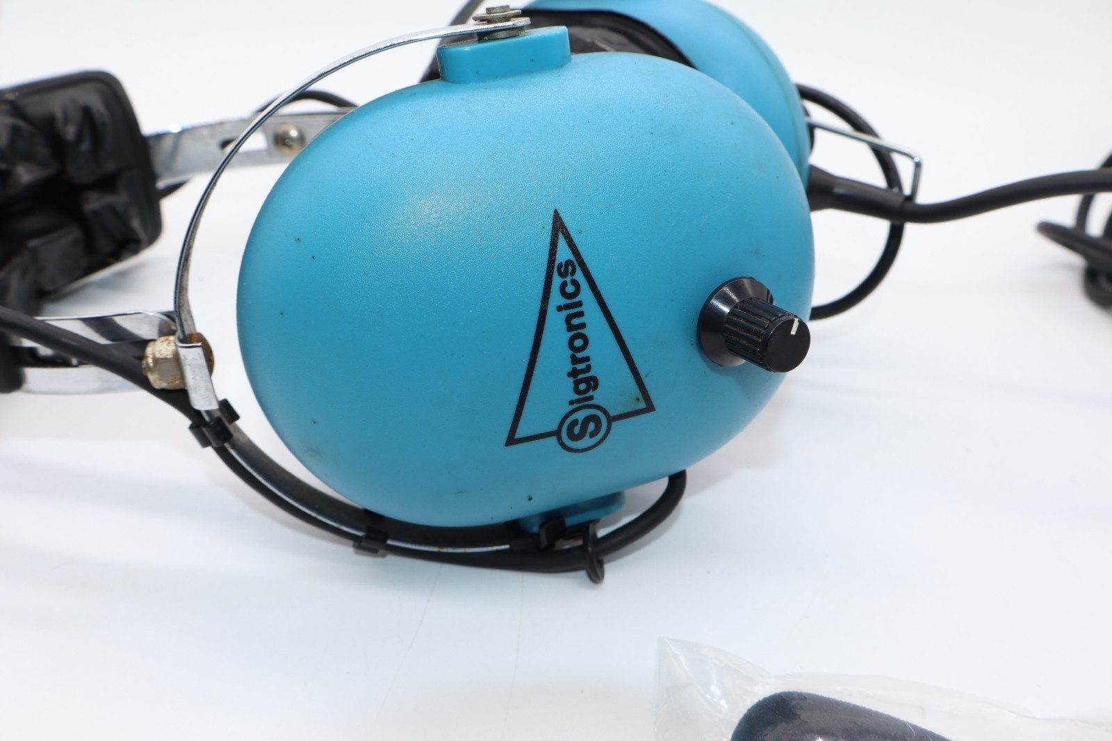 Sigtronics Headset with Microphone and Earpads | Model S-45 | Used