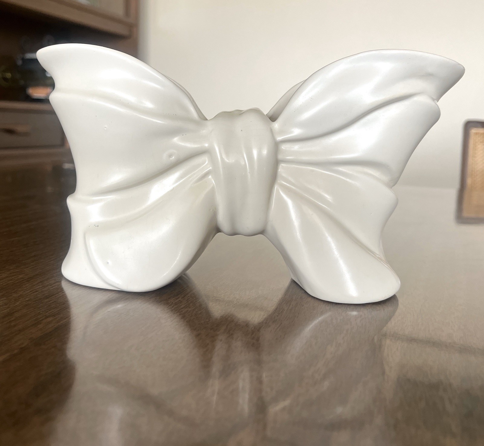 Unmarked Ceramic Bow Planter, 1930s-1950s