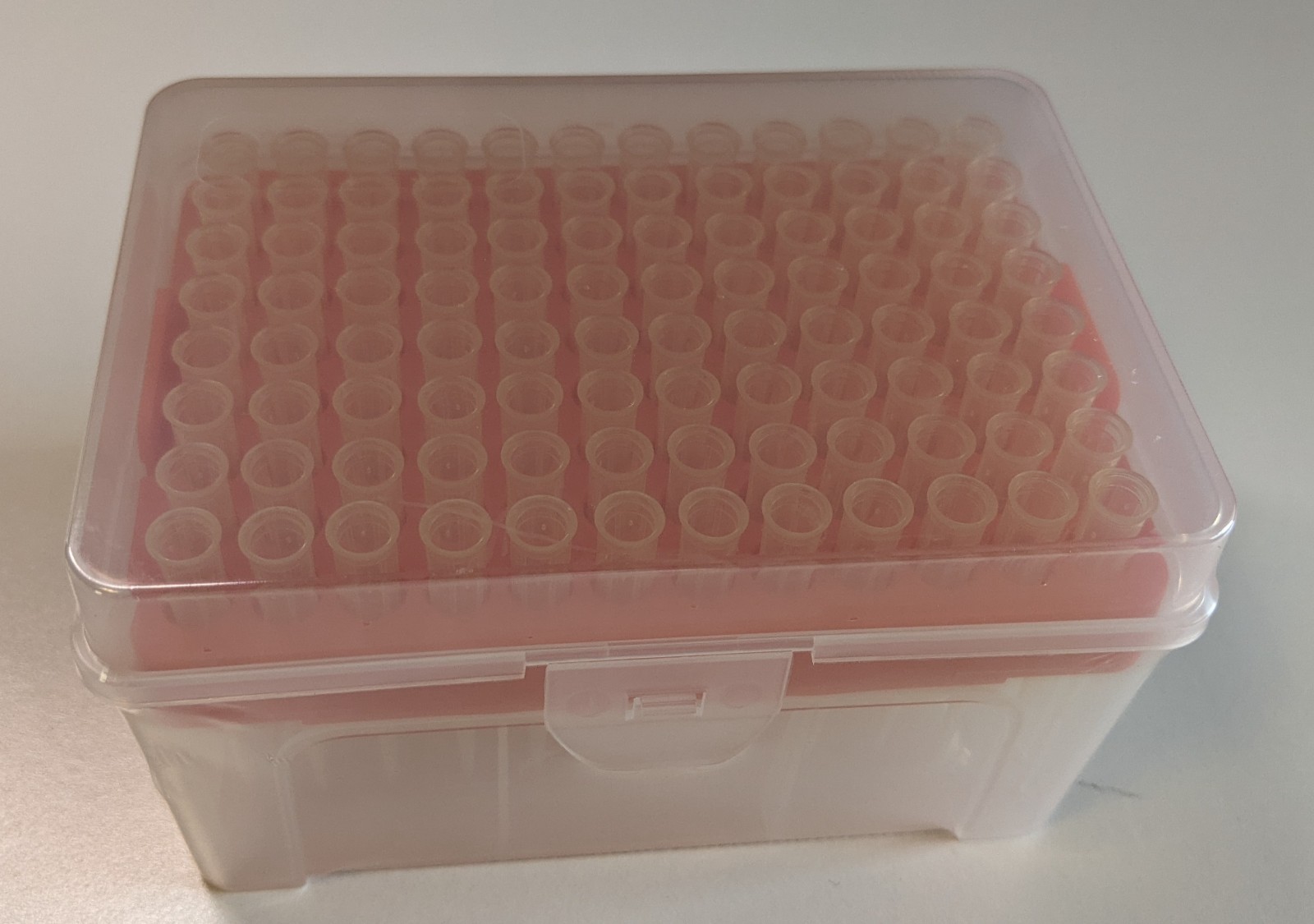 200uL Universal Sterile Racked Pipette Tips, 960pcs/box, 4800pcs/case