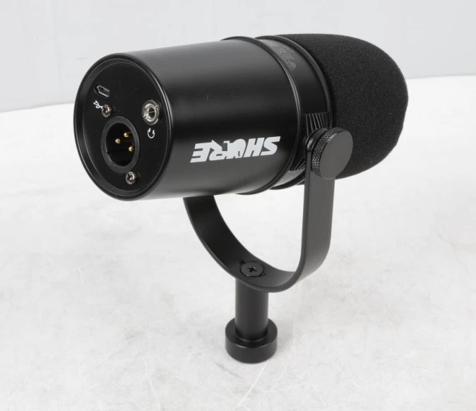 MV7 Cardioid Dynamic Vocal / Broadcast Microphone USB & XLR Outputs US