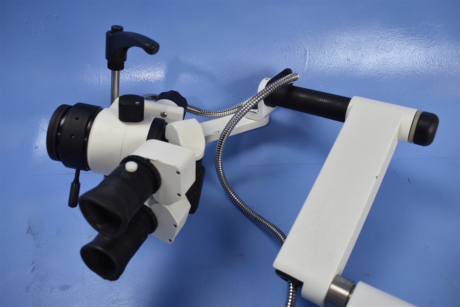 Global NovaLux M797 Dental Microscope Unit Magnification Machine