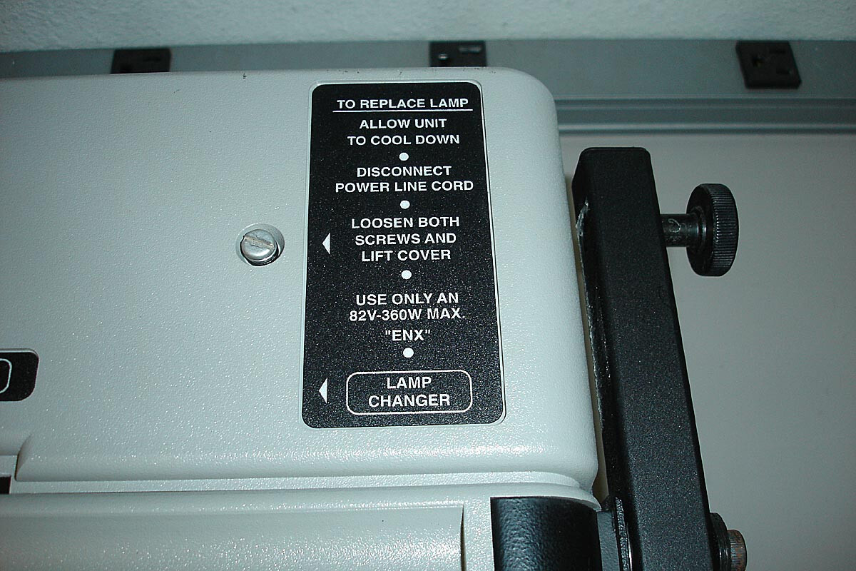 DuKane 663 Overhead Projector Mod 28A663 - 360 Watts - Excellent Condition