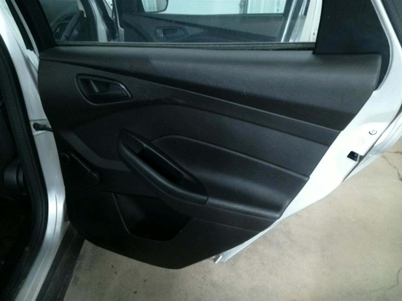 Driver Front Spindle/Knuckle ABS Electric EV Fits 12-18 FOCUS 104847010
