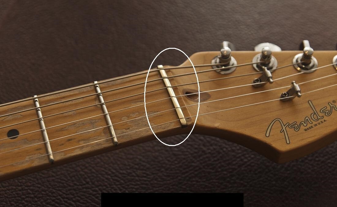 Slotted BRASS NUT for Fender STRATOCASTER Guitar - 43mm - Replacement Upgrade