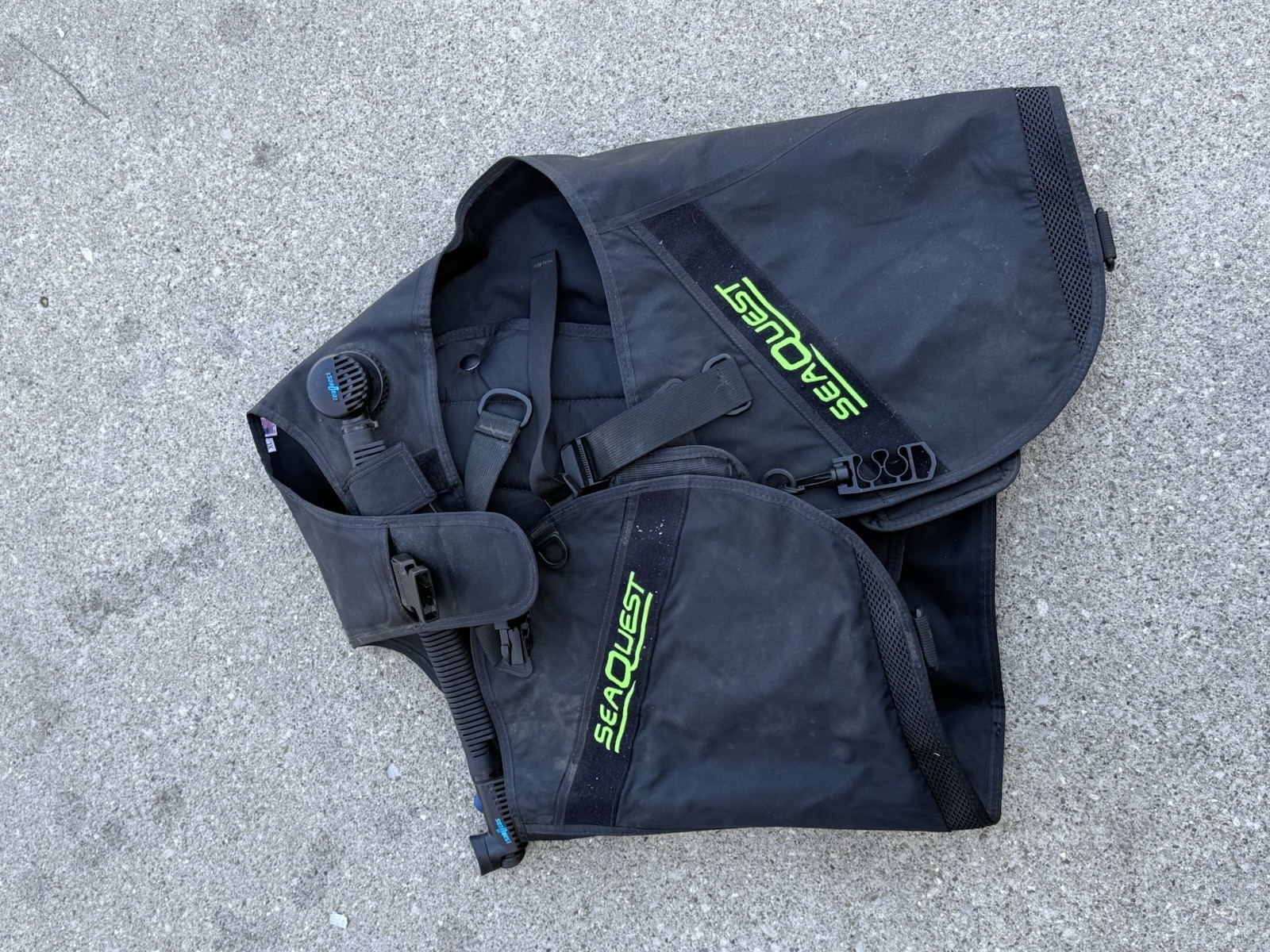 SeaQuest Black Scuba Diver - Buoyancy Compensator Diving Vest BCD XL USA