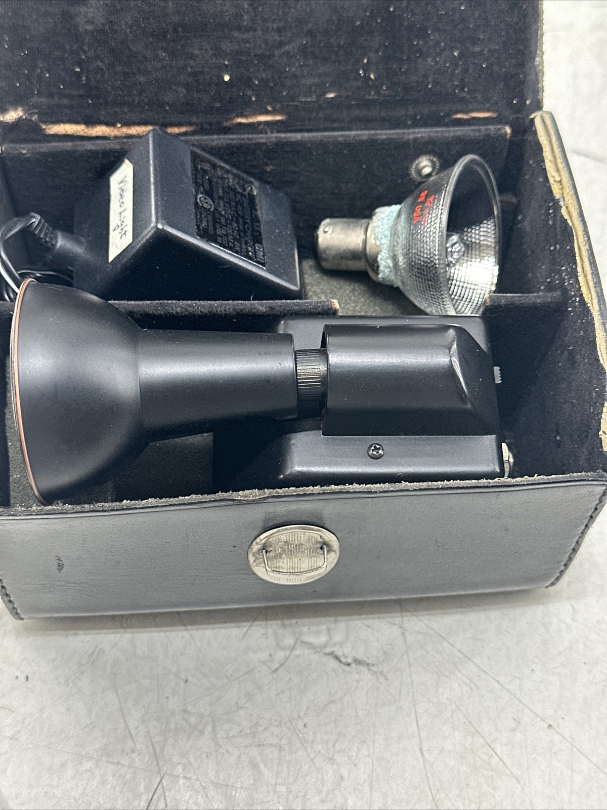 Vertex Sc-15 QT Video Light GMI