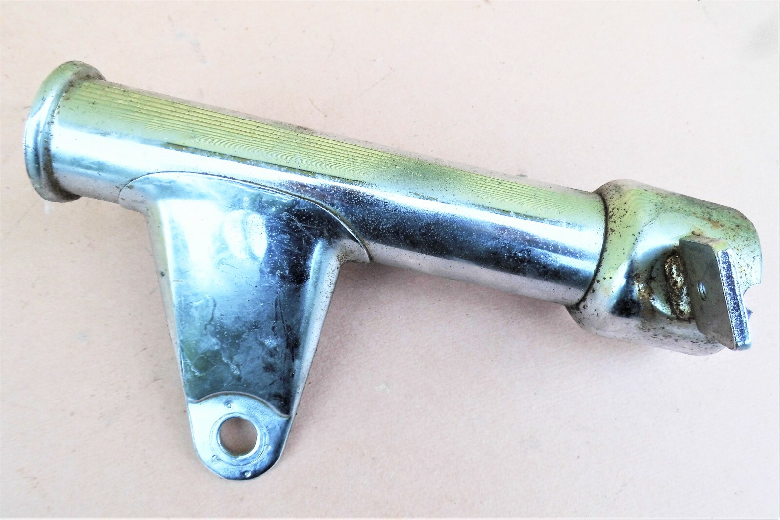 HONDA SUPERDREAM CB250N CB400N - ORIGINAL FIT LEFT HEADLIGHT MOUNTING SHROUD