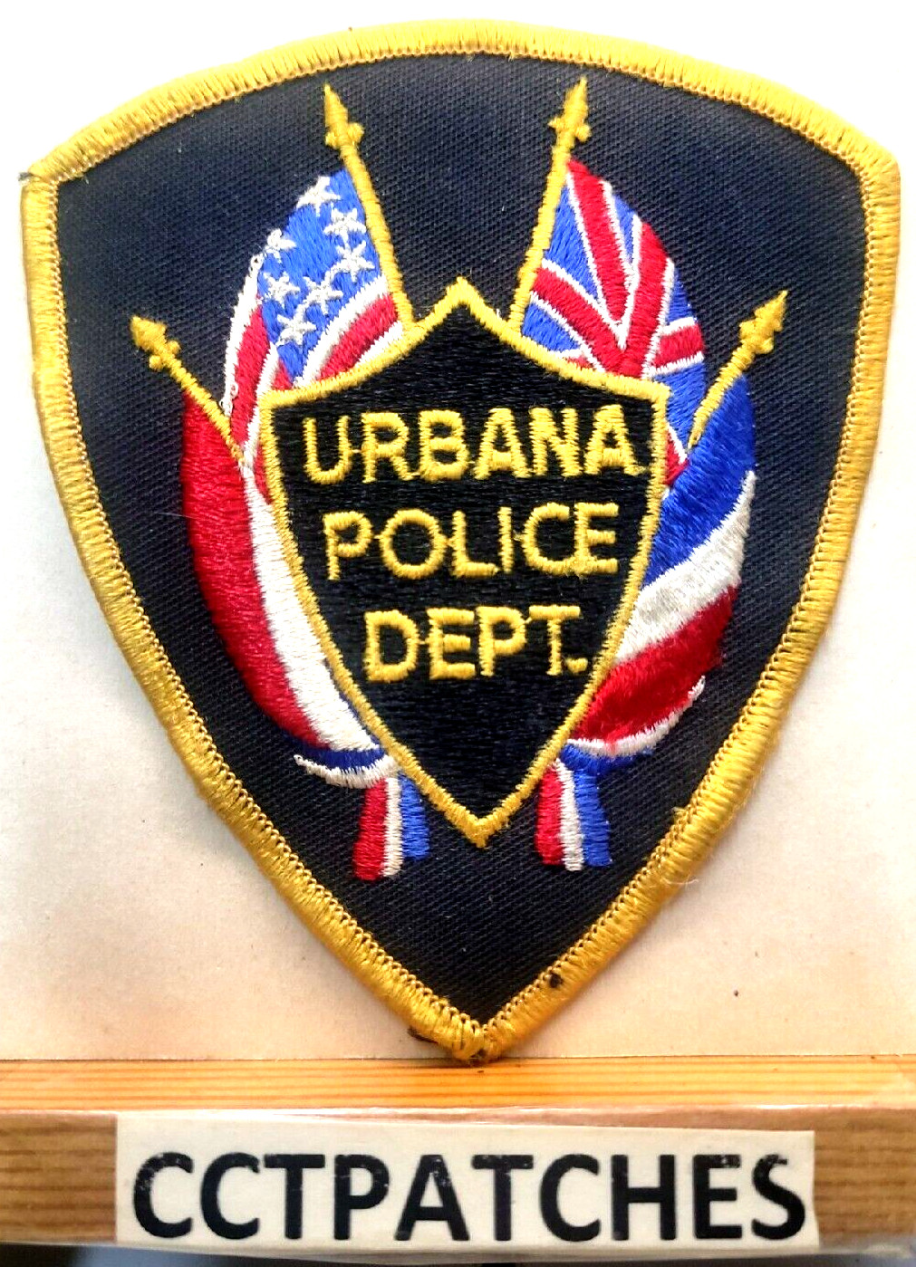 URBANA, ILLINOIS POLICE SHOULDER PATCH IL