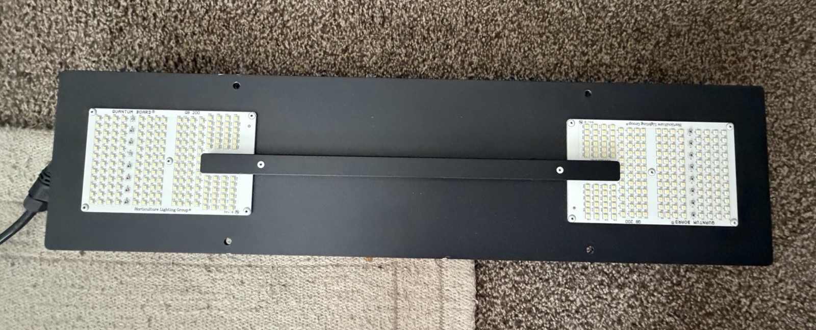 HLG Quantum Board QB 200 LED Grow Light with Dimmer Controller